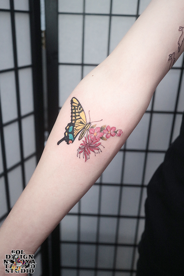 名古屋　タトゥー　女性